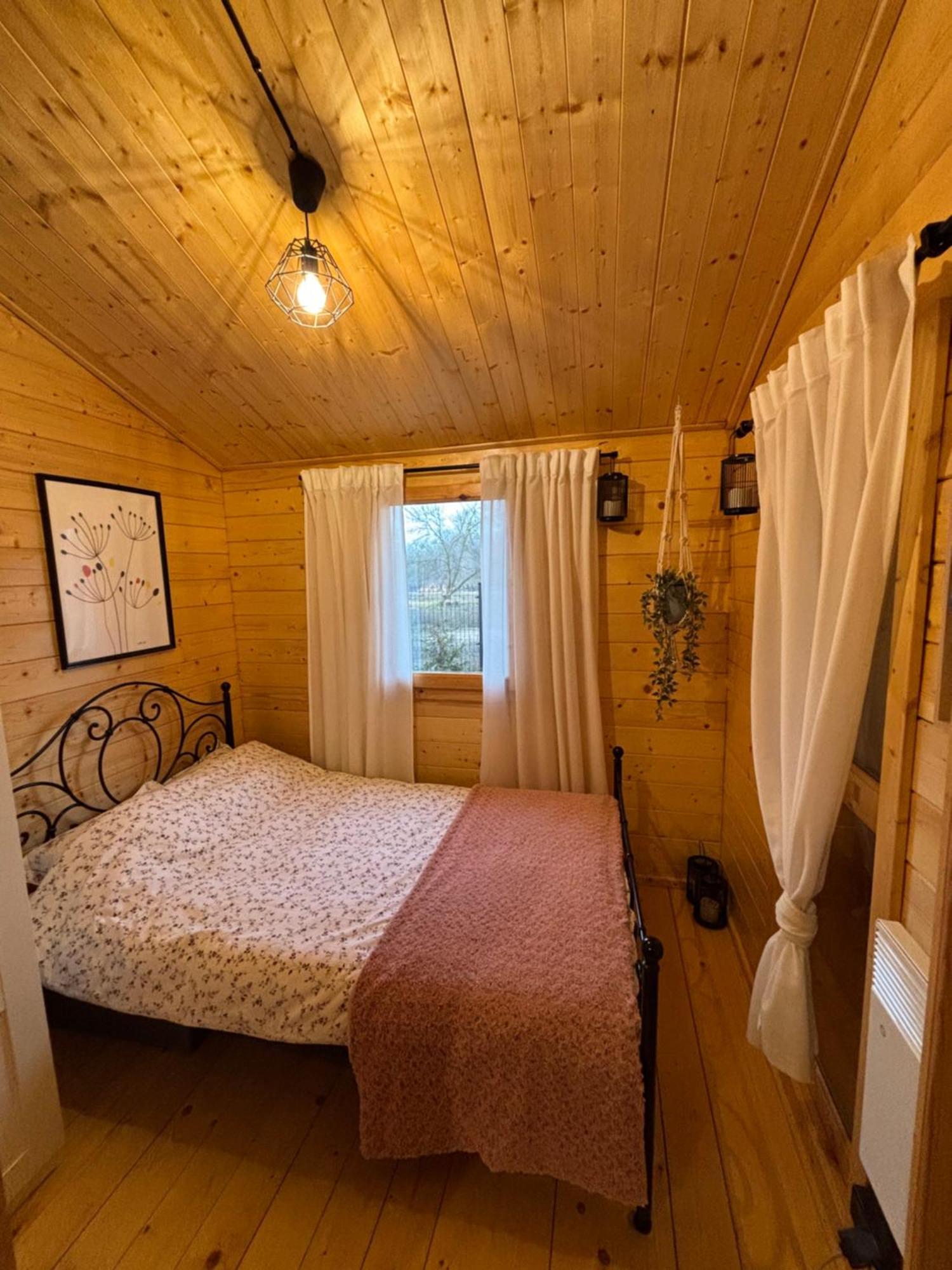 Holiday home Letniskowy Z Jacuzzi Nad Rzeka Bzura *
